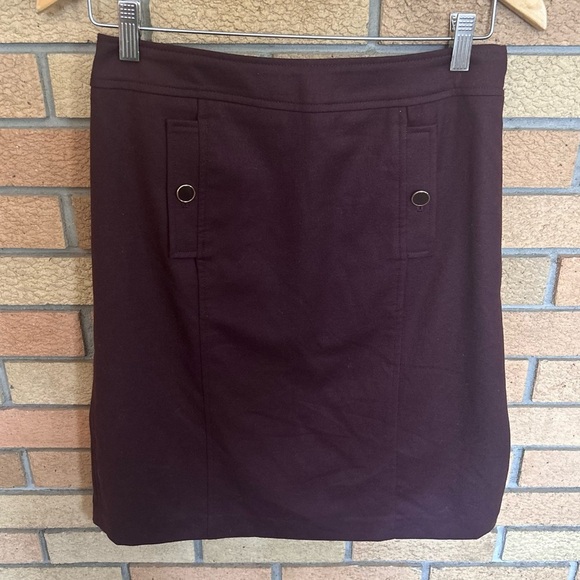Talbots Womens Italian Flannel Wool A-Line Skirt Dark Wildberry Lined Size 4P - Picture 1 of 5